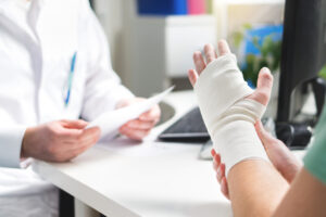 ¿Cómo puede Palmintier, Thrower, and Treuting Injury Attorneys ayudarme tras un accidente laboral en Baton Rouge, LA?